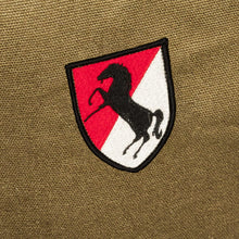 画像をギャラリービューアに読み込む, F-STYLE アメリカ軍紋章刺繍ワッペン付き コットンキャンパス 容量20L ダッフルバッグ F-SD010402?オリーブ/第11機甲騎兵連隊