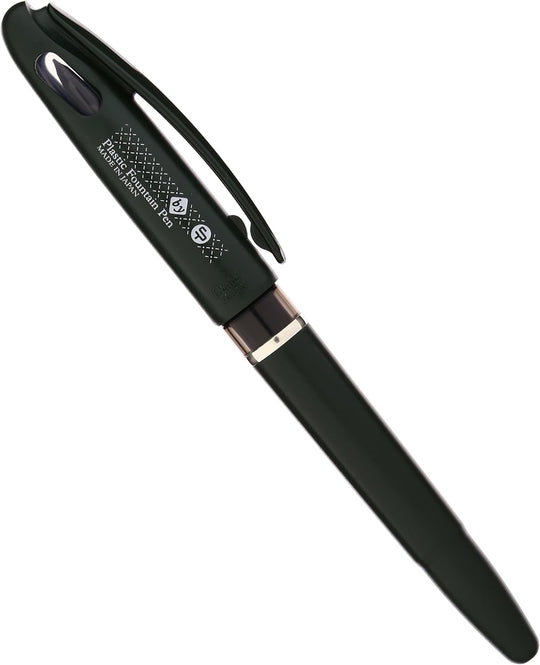 クラフトデザインテクノロジー トラディオプラスティック万年筆(黒) 940PEPH3TR017BK